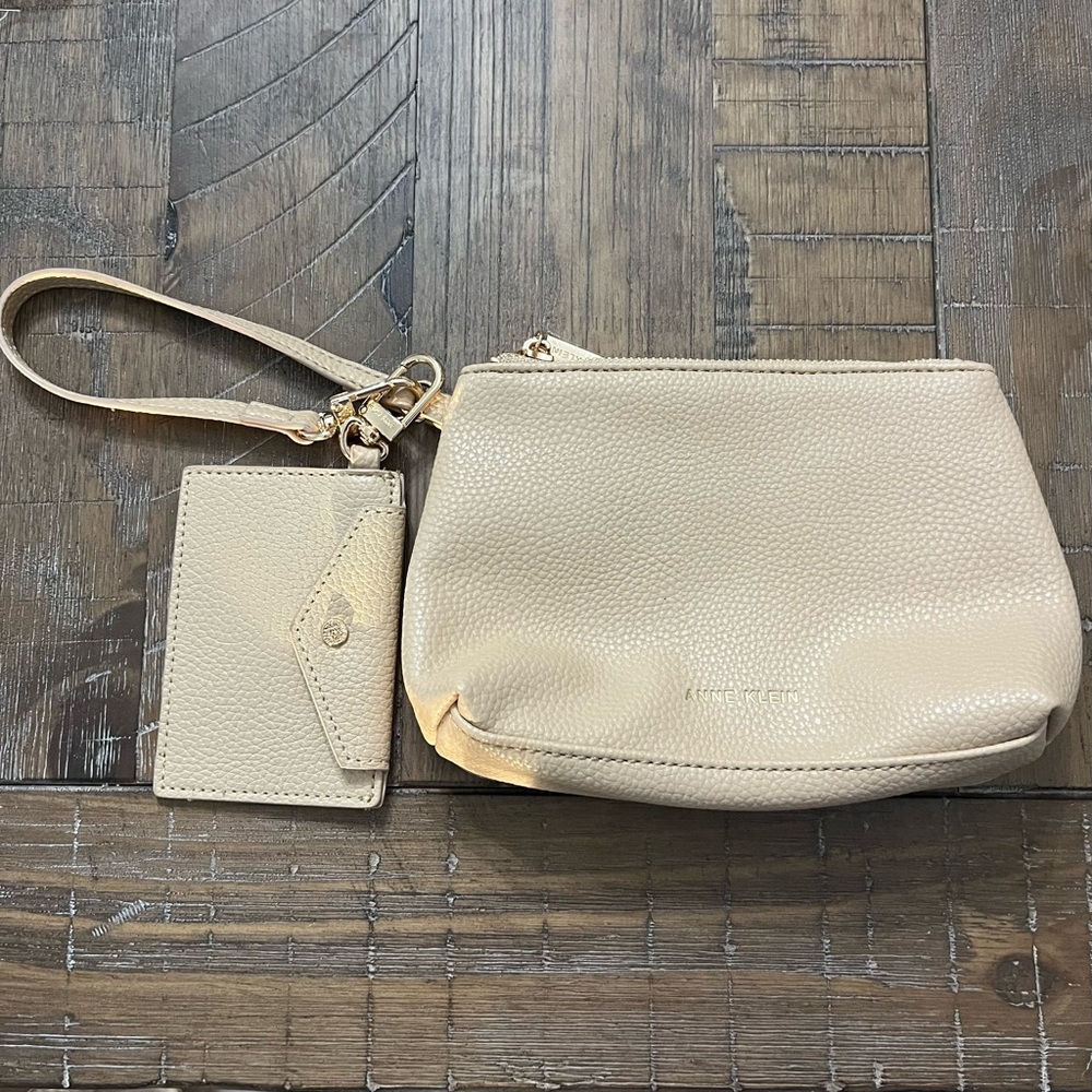 Anne Klein wristlet and purse. NWOT